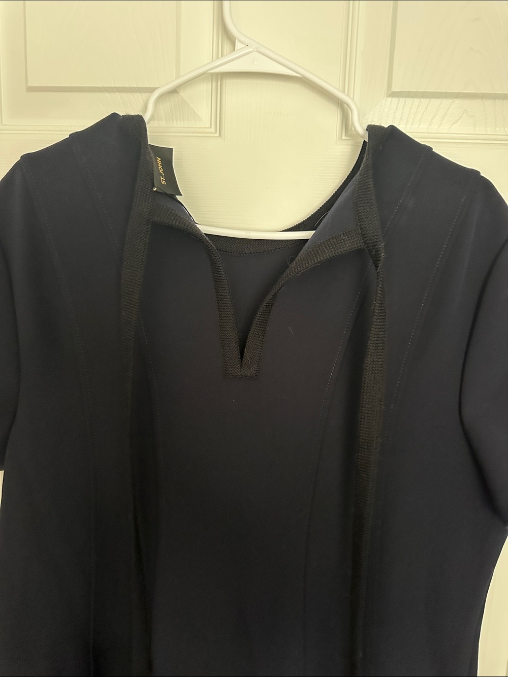 St. John NWT Dark Navy Stretch Crepe Dress Size 16 — $1,395 Retail - Picture 4 of 4